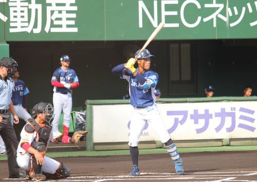 7月17日、巨人3軍戦で打席に立つ西武オケム(撮影･金子真仁)