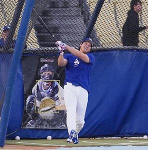 ナ･リーグ優勝決定シリーズ第3戦前日練習　フリー打撃をするドジャース大谷(撮影･菅敏)