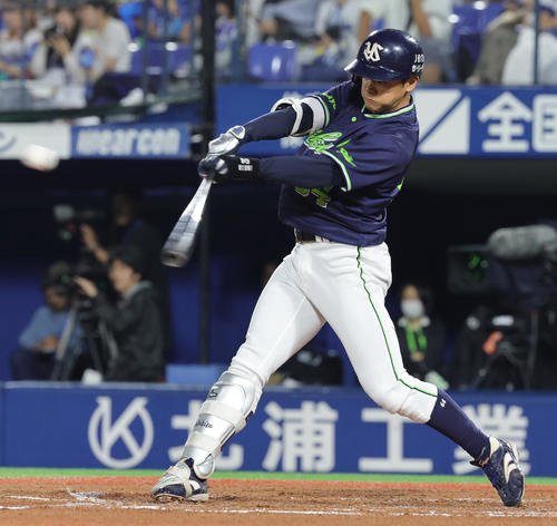 ヤクルト岩田(10月1日撮影･野上伸悟)