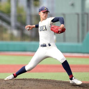 八戸学院光星対聖光学院　先発の八戸学院光星･北口(撮影･木村有優)
