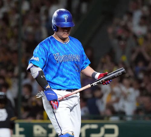 阪神対DeNA 9回裏阪神2死、二飛に終わった筒香(撮影･たえ見朱実)