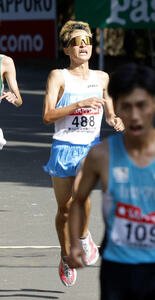 第102回箱根駅伝予選会　ゴールする東大･秋吉(撮影･山本朝陽)
