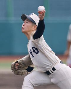近大新宮対東洋大姫路　9回1失点完投勝利を飾った東洋大姫路･下山(撮影･藤尾明華)