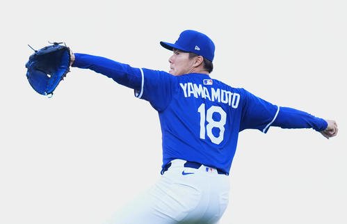 山本由伸は第2戦、第1戦はスネル　ロバーツ監督がWシリーズ先発ローテの一部公表