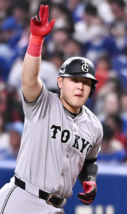 岡本和真＝2025年4月2日