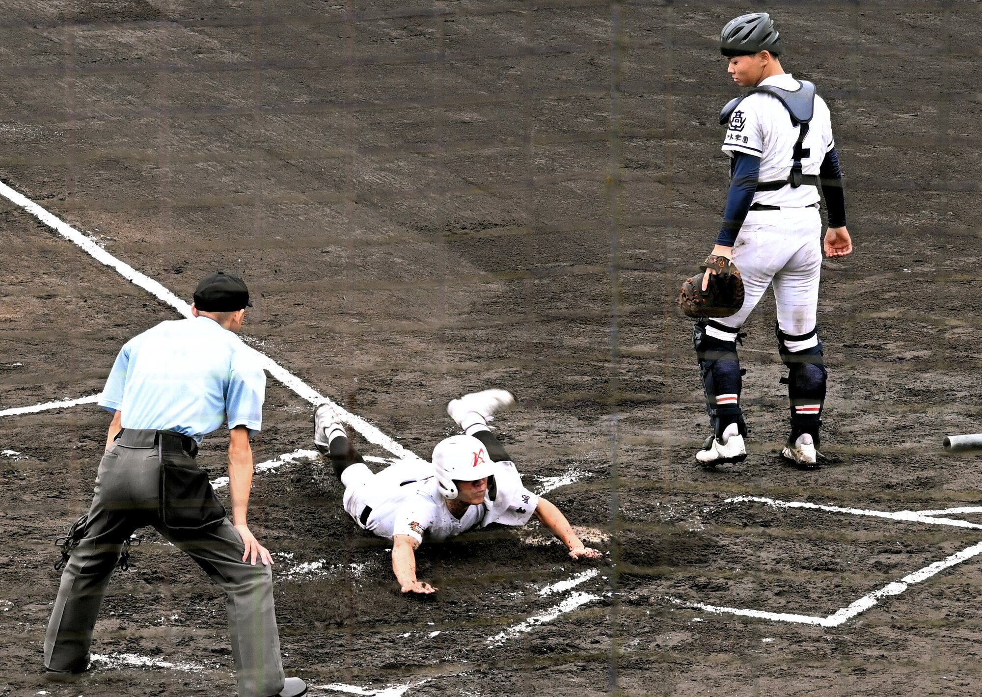 小林西―出水中央　六回表小林西、高妻の犠飛で庄司が生還し同点=2025年10月25日午後3時9分、SOKKEN