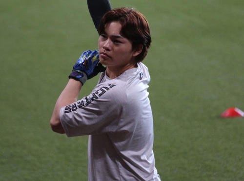 エスコンフィールドで秋季練習に参加した日本ハム田宮(撮影･木下大輔)