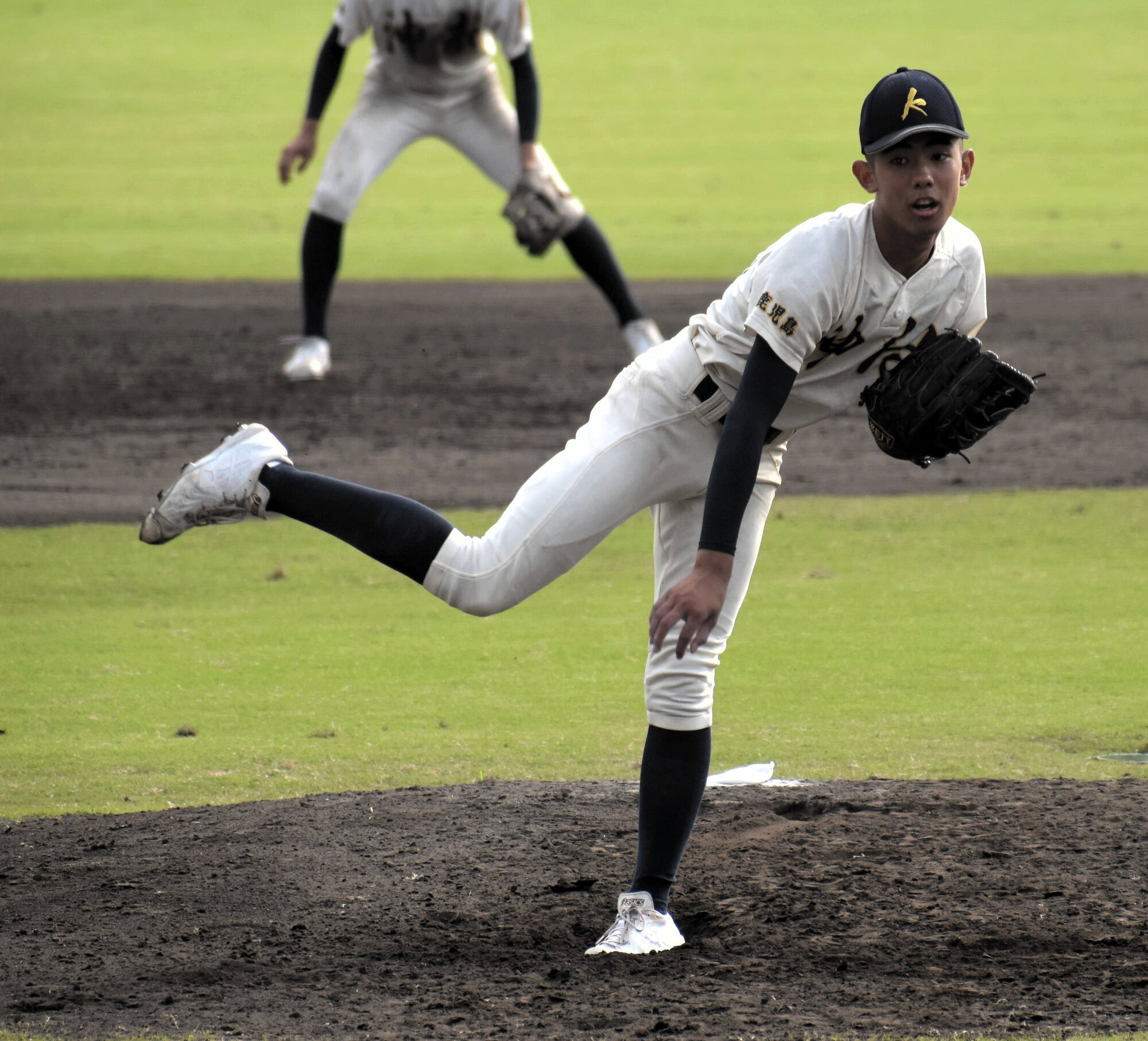 九州大会3試合を一人で投げきった神村学園の龍頭投手=サンマリン、酒瀬川亮介撮影