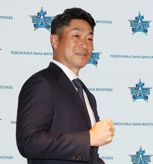 DeNA相川亮二新監督(25年10月20日撮影)