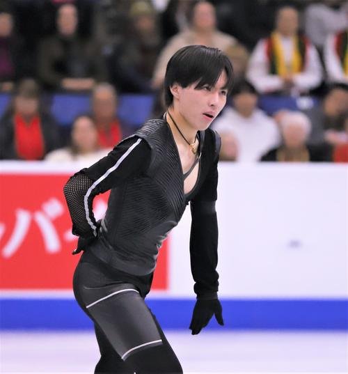 GPシリーズ第3戦スケートカナダ　男子SPで演技を披露する三浦(撮影･藤塚大輔)