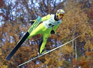 1回目、124メートルを飛ぶ葛西(撮影･黒川智章)