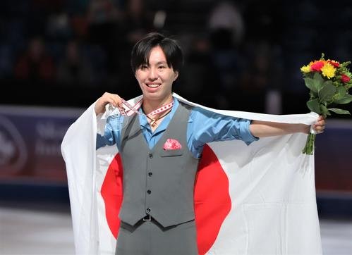 GPシリーズ第3戦スケートカナダ　男子で銅メダルを獲得した三浦(撮影･藤塚大輔)
