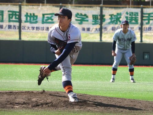 奈良学園大対立命大　2番手で登板した、立命大･有馬(撮影･中島麗)