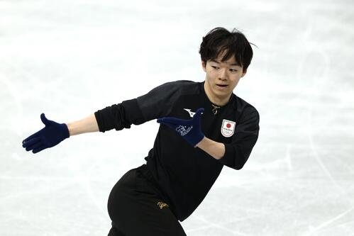 公式練習で調整する鍵山優真(2026年2月5日撮影)