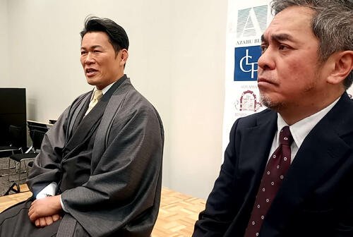 大久保の試合について説明したK－1須藤元気プロデューサー(左)とKrush宮田充プロデューサー