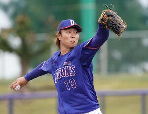 シート打撃練習に登板する高橋宏(撮影･森本幸一)