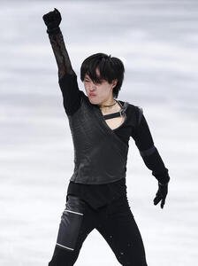 男子SPで演技する三浦(撮影･前田充)