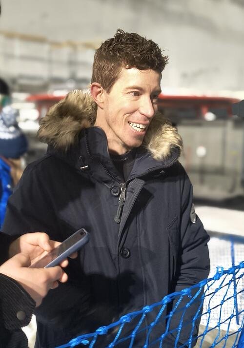 スノーボード男子ハーフパイプ予選の会場リビーニョに姿を見せた米国のショーン･ホワイト