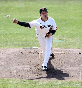 ライブBPに登板し、力投する巨人大勢(撮影･浅見桂子)