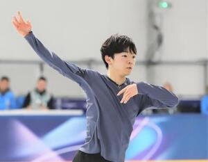 練習用リンクで公式練習に臨んだ鍵山