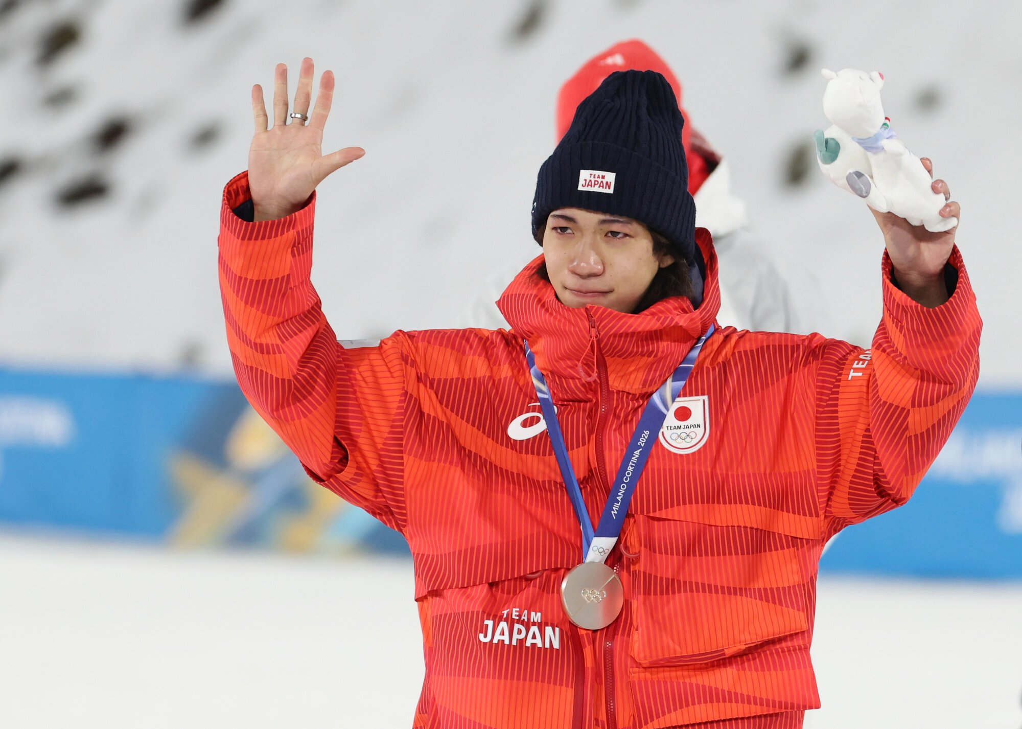 スキージャンプ男子個人ラージヒルで、銀メダルを獲得した二階堂蓮=小林一茂撮影