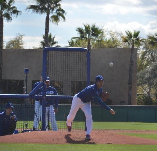 実戦想定の投球練習を行った大谷(撮影･斎藤庸裕)