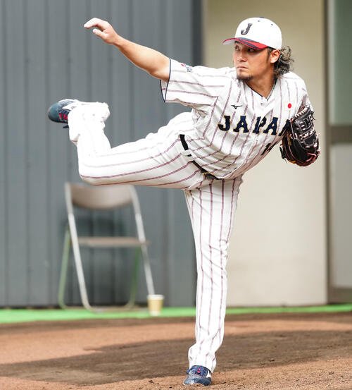 ブルペン投球する伊藤大海(26年2月15日撮影)