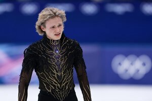 男子フリーの演技を終え、厳しい表情を見せる米国のイリア･マリニン=西岡臣撮影