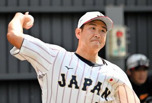 日本代表に合流後、すぐにブルペン入りした菅野智之