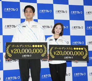 表敬訪問を終え会見する木原(左)と三浦(撮影･小島史椰)