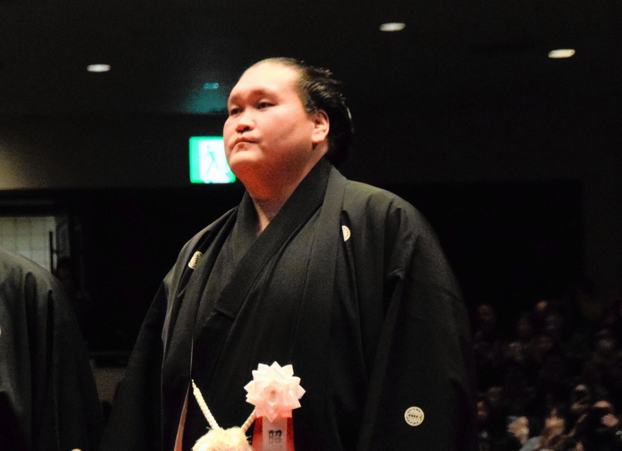 元照ノ富士の伊勢ケ浜親方が暴力　弟子の幕内･伯乃富士に