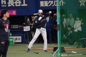 日本対中日　打撃練習する大谷(撮影･井上学)