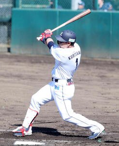 西武対ロッテ　2回裏西武1死、栗山は左前打を放つ(撮影･鈴木正人)　