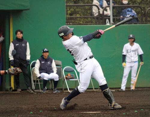 【西武】42歳おかわり君をも喜ばせた19歳ラマルの衝撃豪快2ラン、獅子にまた大阪桐蔭の大砲