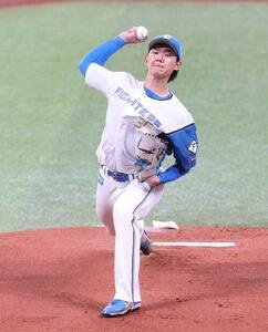 日本ハム対ロッテ　日本ハム先発の浅利(撮影･黒川智章)