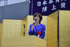 日体大の記念式典に出席した日本陸連の有森会長(撮影･泉光太郎)