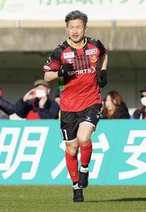 福島対長野　後半追加タイム、途中出場した福島カズ(撮影･江口和貴)