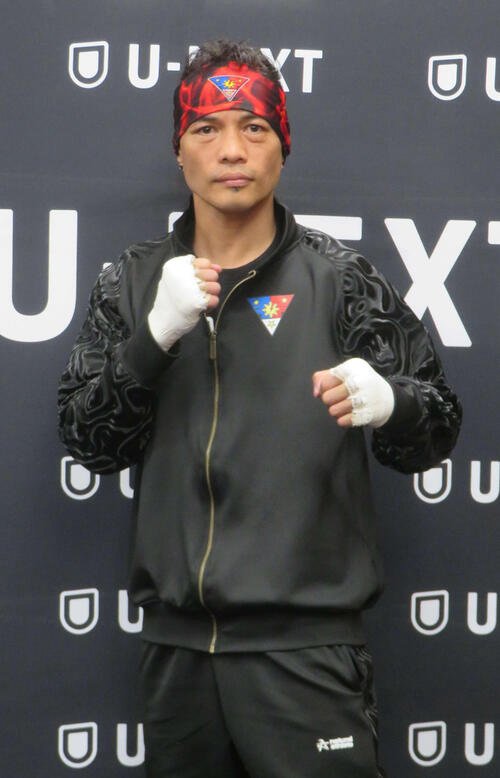 15日にWBA世界バンタム級挑戦者決定戦に向け、練習を公開した同級1位ノニト･ドネア