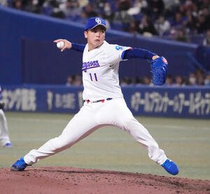 中日対ヤクルト　6回表、中日2番手で登板する中西(撮影･森本幸一)