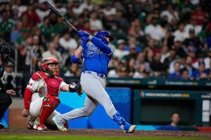 WBCメキシコ－イタリア　6回、この日2本目の本塁打を放つイタリア･パスクアンティノ(AP)