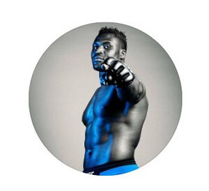 母国のサッカーチームのトライアウトを受験した元UFCヘビー級王者フランシス･ガヌー(ガヌー公式インスタグラムから)