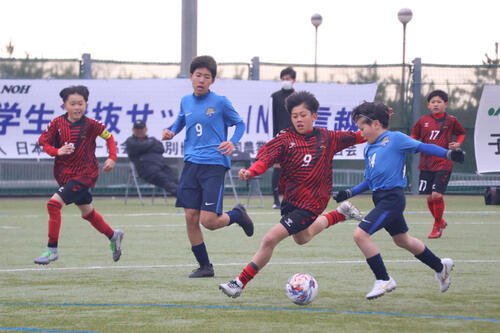 地元第1代表として気合の入ったプレーを見せるツエーゲン金沢U－12