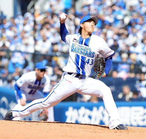 DeNA対ソフトバンク　DeNAの先発深沢(撮影･たえ見朱実)