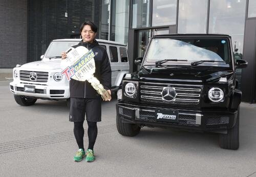 車両贈呈セレモニーで笑顔の日本ハム郡司(撮影･黒川智章)