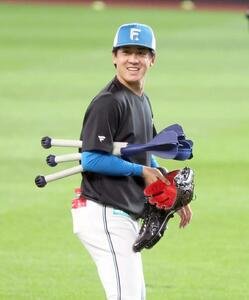 日本ハム対DeNA　チームに合流した北山(撮影･黒川智章)