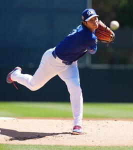 ジャイアンツ対ドジャース　力投するドジャース先発の大谷(撮影･垰建太)