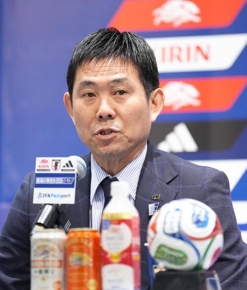 国際親善試合メンバー発表に臨む日本代表森保監督(撮影･足立雅史)