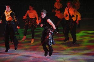 アイスショー｢滑走屋｣のリハーサルに登場する高橋大輔(中央)(撮影･勝部晃多)