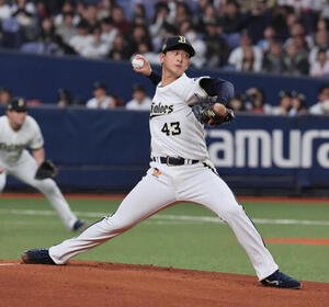 オリックス対阪神　オリックス先発の髙谷(撮影･宮崎幸一)
