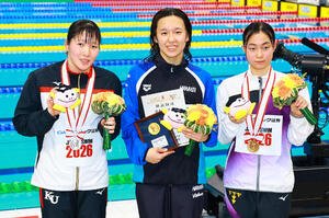 女子1500メートル自由形で優勝した梶本一花は、日本記録の更新を逃し悔しがる(撮影･野上伸悟)